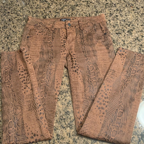 Takara Pants - Takara skinny pants